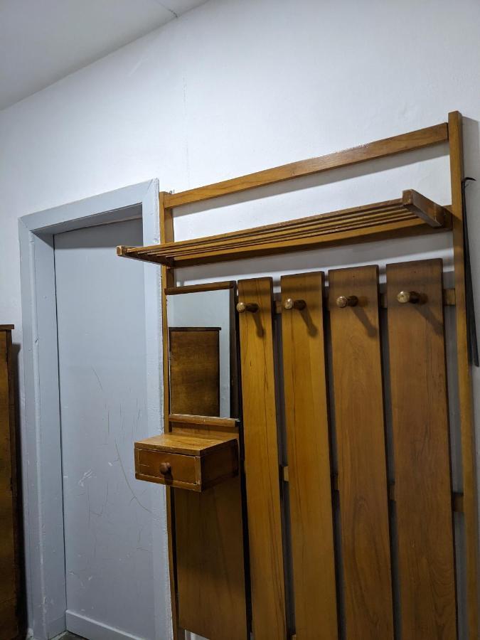 Communist Style Room Shkodër Extérieur photo